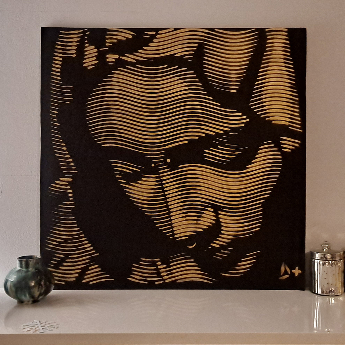 Pierced Mary (black/gold)